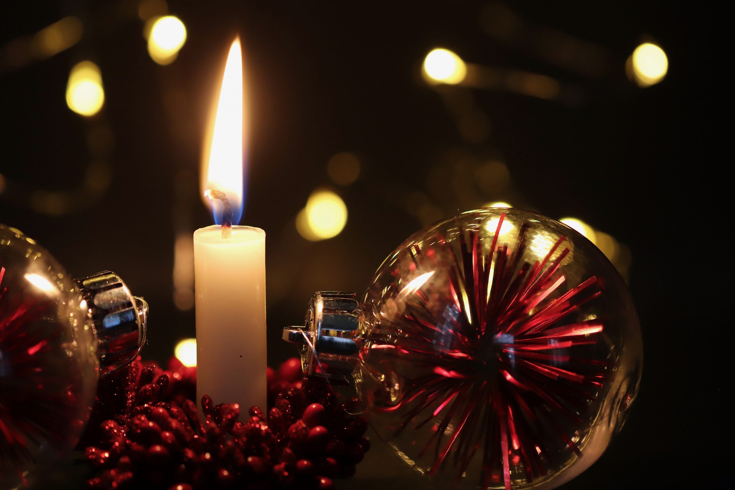 Jahresabschluss_pixabay_advent-weihnachten-kerze-4690556