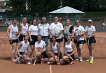 1.Damen: Erfolgreicher Spieltag in Mülheim – Aufstieg in greifbarer Nähe!