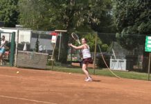 1.Damen erobern die Tabellenspitze mit überzeugendem 7:2-Heimsieg