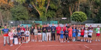 Dinslakener Volksbank-Jugend-Cup 2026: Spektakulärer Tennissport und große Rot-Weiß-Erfolge!